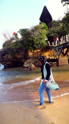 |hidup itu lelucon, jadi santai aja |
fajar ♠ senja ♣ freedom
♥clinomania ♥ jokes ♥ be a traveller ♥|