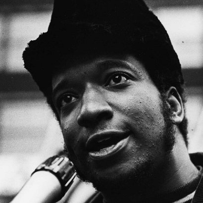 daxxdrake's profile picture. Left and further left