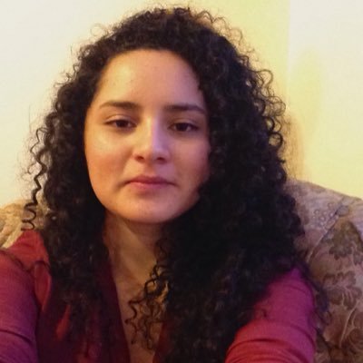 Ingeniera en informática, amante de los libros , doglover y catlover de corazón .