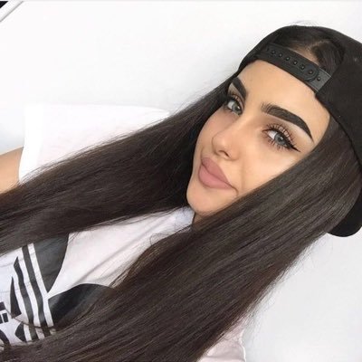 loujain_09's profile picture. 