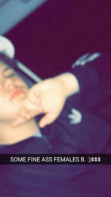 Paattrriiicckkk's profile picture. just a young one.
'gassed up shawty said I need by 40 pulled up to the party$$