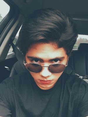 Always be happy because My idol @alysyarief and I'm ALICIOUS