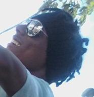 ciredasvirgens's profile picture. SOu UmA declaração aparentemente verdadeira que leva a uma contradição lógica, ou a uma situação que contradiz a intuição comum...