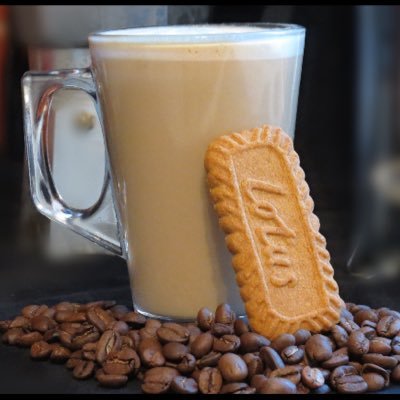 Coffee Lover! I'm on a coffee mission to make sure people drink fresh coffee instead of instant coffee alternatives!