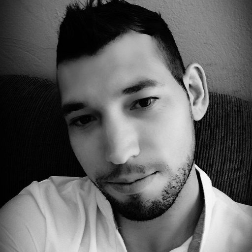 Oficialdl10's profile picture. 