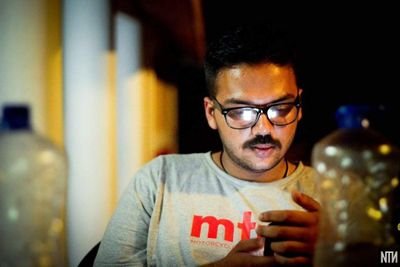 madlyneeth's profile picture. Copywriter, motorcycle enthusiast, foodie, movie geek and more