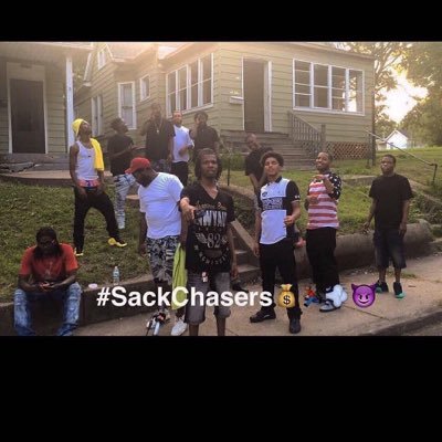 Da Goonies®☠️ Official Twitter Page‼️Unsigned Artists💯🎧 Follow Us On IG:goonies_sackchasers FOLLOW US We FOLLOW BACK💯 Download Mixtape Link Below👇🏾