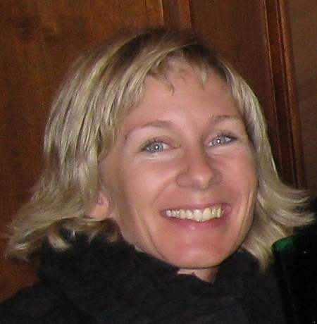 Working with, and interested in marketing, content marketing, communication and branding.