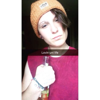 _ChloMay_'s profile picture. 19| Gay | Gemma❤️ | screenwriter | Studying at Worcester University