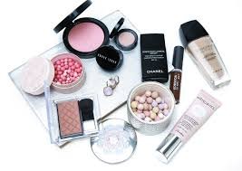 Recenzje kosmetyków drogeryjnych, kosmetyków oraz akcesoriów do makijażu  😁
