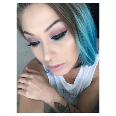 Rotten_Mermaid's profile picture. ROTTEN MERCH https://t.co/cefLWyg1dX