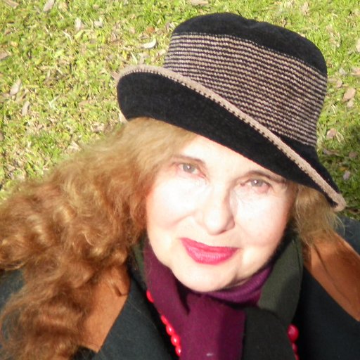 lilianacapra's profile picture. 