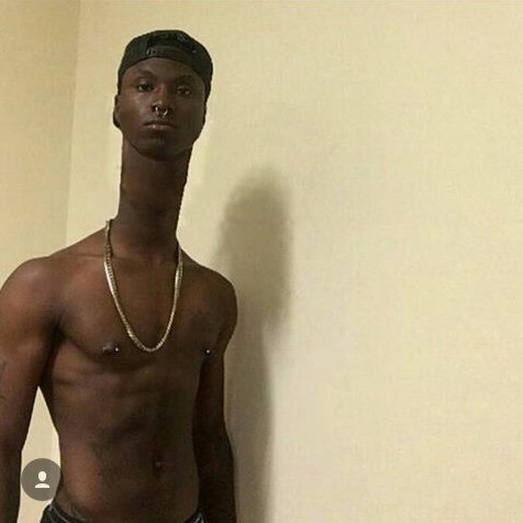 momoney1122's profile picture. 