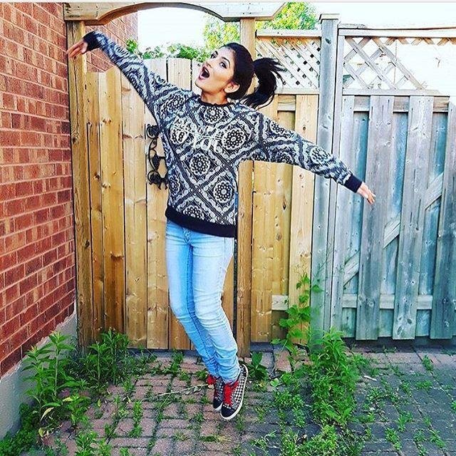 Pop culture enthusiast. Alcohol geek. Student. Novice foodaholic. Entrepreneur.