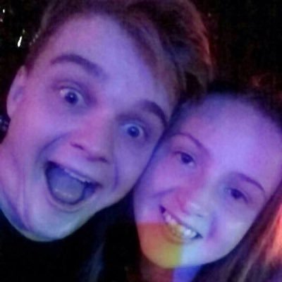 abbifear15's profile picture. hey guys it's Abbz I have an amazing bf and having fun with my friends I really like welcome and dawlish it's my fave place ever :)