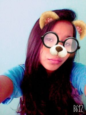 se meus olhos contassem sobre as minhas tristezas, muitos chorariam comigo ao me ver sorrir.....