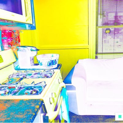 kitchencouchxo's profile picture. 