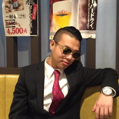 20歳でビジネスに出会い、いろんな環境に恵まれてビジネスをやっています。興味のある方はご連絡お待ちしております。