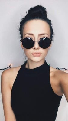 gumdropfiore_'s profile picture. I think I'm crazy