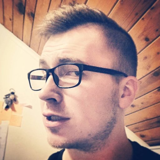 Kamil5Hero's profile picture. 