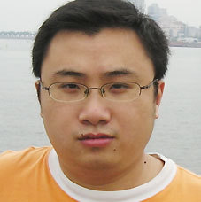 目前在qq深度厮混