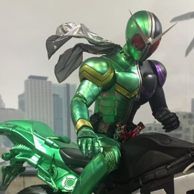 ライダーや戦隊についてよくつぶやくアカウントです。 気軽に絡んでください( •̀∀•́ )b無言フォローすみませんm(__)m