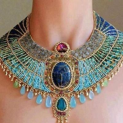 nanomoody's profile picture. انا بنت النيل وزهو الجيل بكل جميل تلقانى فى قمر الليل وموجة البحر و شمس الصحرا ترانى..
حفيدة ايزيس وهاجر وماريا..
انا لست امرأة عادية
مصرية انا..انا مصرية