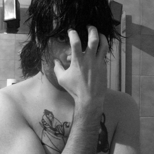 Etxarte_Javier's profile picture. Una persona a veces con un comportamiento raro para muchos... de ser una persona seria a ser aquel que le gusta saltar, reír hacer tonterías y sentirse libre.