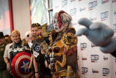 stinaglitters's profile picture. Batman, video games, karate, kratos, rainbows, glitter, unicorn, things that light up and change color, Batty the dog, Fangirls of Dallas 
I LOVE THEM ALLLL