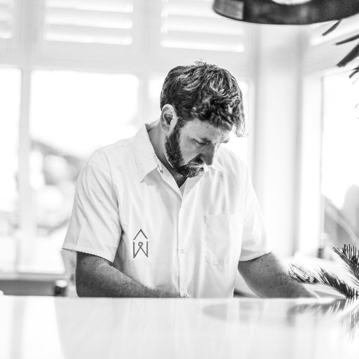 fetischler's profile picture. Cocinero curioso y goloso. Amante de la música y el cine, de hecho adicto a estas tres maneras de expresion cultural.