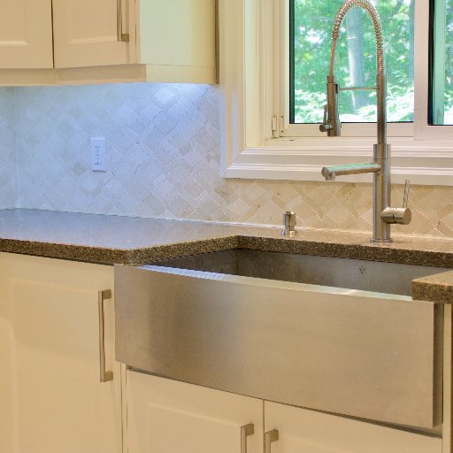 Specializing in Design Build projects for Kitchens, Baths and complete home renovation projects. We manufacture our Cabinetry in Toronto, Ontario.