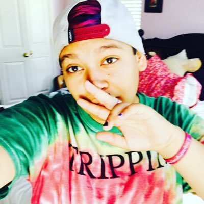 fallow me on Instagram: hope3941 Add me on snapchat: familymatters4 feel free to dm or follow me (: