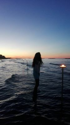 ElisaSmilePop's profile picture. inexistent