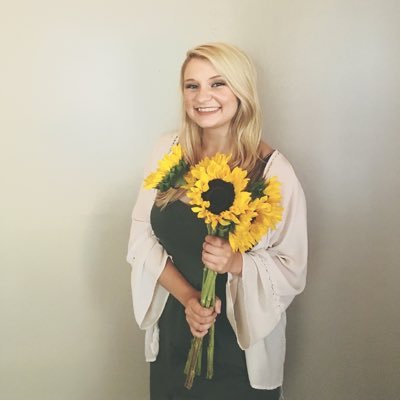 Emuhlee24's profile picture. 