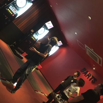 ダーツ人生START→H27.5.15〜 / LIVErt10～11 / ダーツが好きな方との相互フォロー歓迎します♡/現ダーツ仕様→TARGET.NOGE SHUNPEIモデル