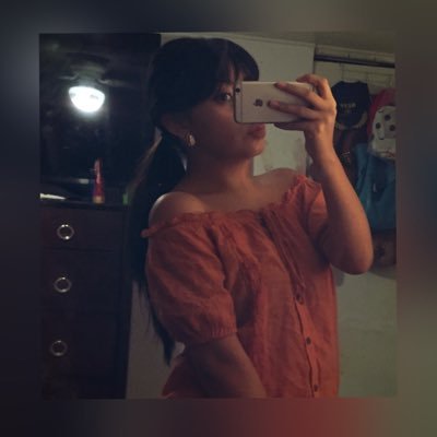 yetzel_torres's profile picture. 