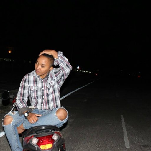 ak_dhevina's profile picture. 