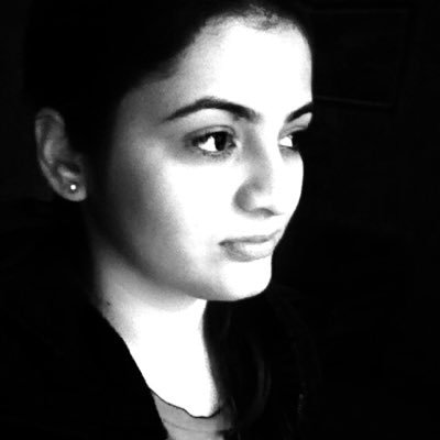 Anime Lover, Beatles fan, Makeup Junkie, Risk analyst at heart.