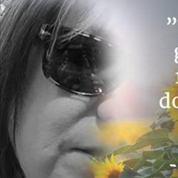 Mom, wifey, comms director, APR, freelancer, seeker of knowledge & truth, lifelong learner. BuffaLover. Member of #TheResistance #Indivisible VIEWS ARE MY OWN.