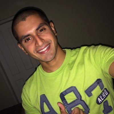 RubenResplandor's profile picture. Ing. Systems Student. I like talking about technology / Estudiante de Ingeniería de Sistemas. Me gusta hablar de tecnología.