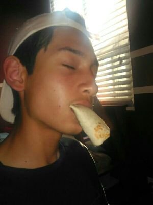 v4anthony_'s profile picture. 💗.