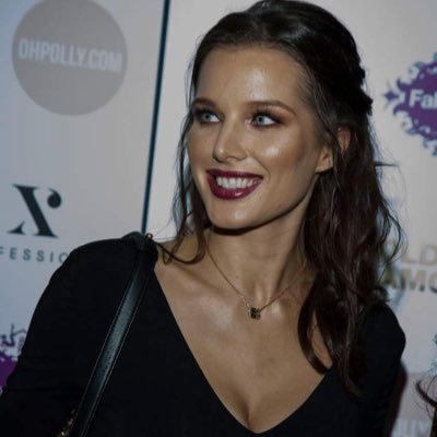 Helen Flanagan Fans on Twitter: "Helen leaving Fake Bake Save Our Skin