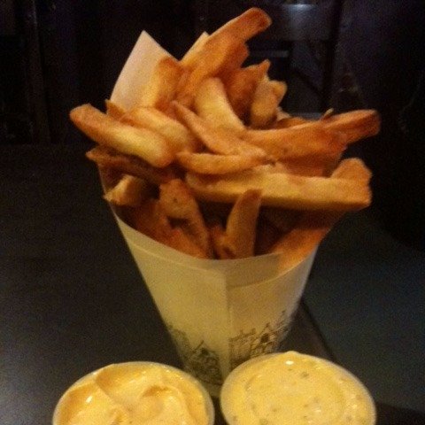 z_800's profile picture. 観劇熱再燃中。演芸アカ化進行中。 先行予約で混乱中。 購入済チケットの出費は忘れがち。 ♡Ben Daniels、Jussie Smollett､音尾琢真(TEAM NACS)、瀧川鯉八師匠♡