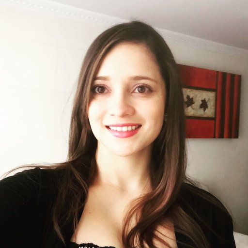 Ingeniera Ambiental y Sanitaria, Especialista en Saneamiento Ambiental y Magíster en Ingeniería Civil. Profesora de la Escuela Colombiana de Ingeniería.
