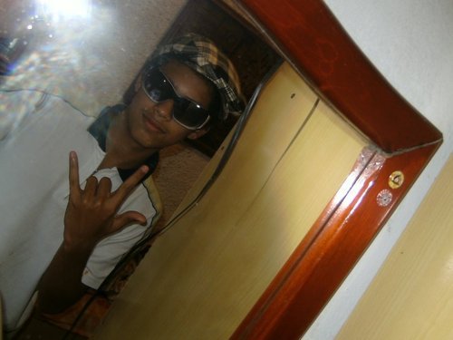 woopdesire's profile picture. singer from brasil