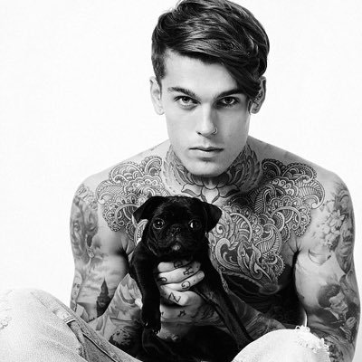 Antoine_Rpghv's profile picture. bruh.