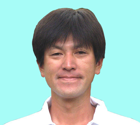 ｢テニスコーチで生きる！｣長島です。テニスを通じた地域貢献は可能だと思います！！テニスを通じてみんな仲良くなれば、高齢化社会とか、地域犯罪とかもなくなると思います。ただいま実践中です！！