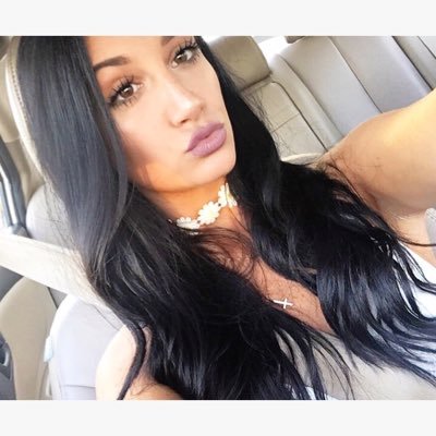 shayyoneill's profile picture. no such thing as a life that’s better than yours.