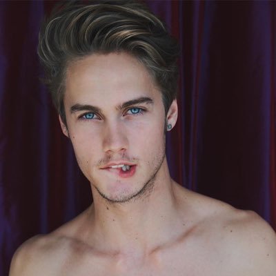 nlsviser's profile picture. Neels║20 ans║Mannequin║ᵏᵉᵑ۵║ ᴸᵁᴸᵁ ║ᴬᴸᴵ║