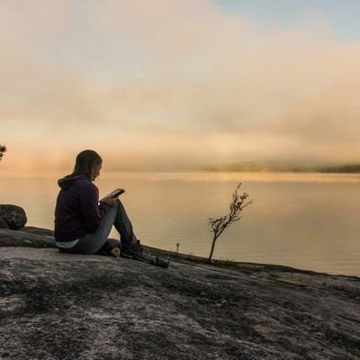 mom, teacher, reading clinician, book devourer, traveller